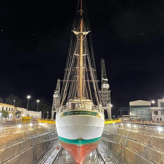 Juan Sebastián Elcano visto desde la popa